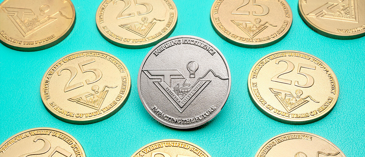Gold Temecula Valley Unified School District 25-year service wholesale challenge coins with a silver antique master coin